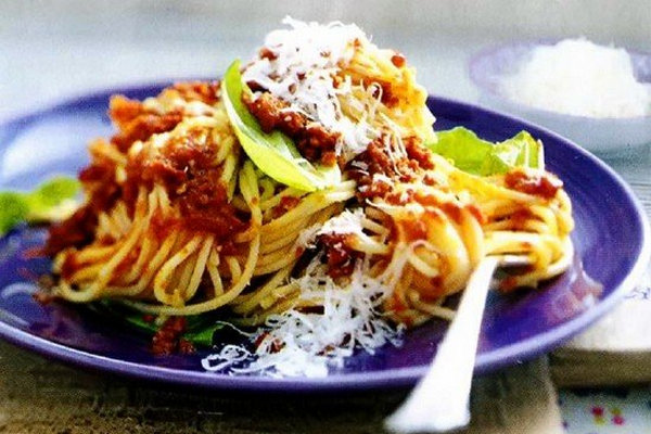 Спагетти с томатным песто