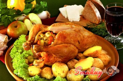 Курица, фаршированная фруктами и овощами